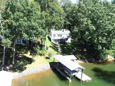 105 Windward Dr, Moneta, VA 24121 photo 3