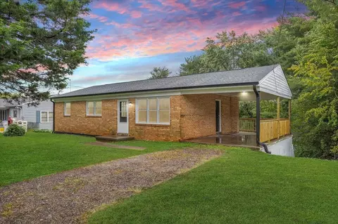 85 Spruce Ct, Bassett, VA 24055