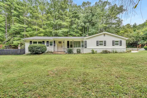 3125 Forest Acre Trl, Salem, VA 24153