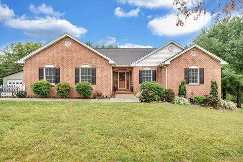 105 Mockingbird Cir, Bedford, VA 24523