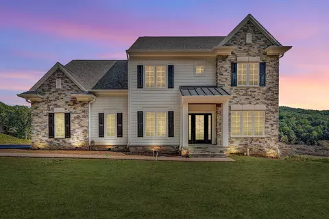 1009 Wilton Park Dr SW, Roanoke, VA 24014