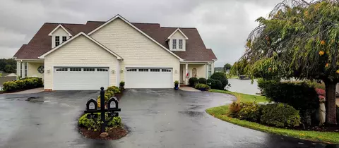 59 Brooke Dr, Union Hall, VA 24176