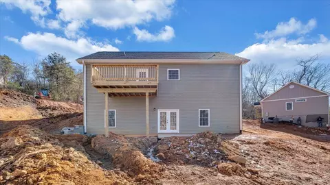 132 Chenault St, Buchanan, VA 24066 photo 28