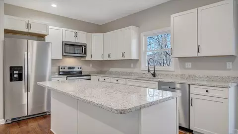 132 Chenault St, Buchanan, VA 24066 photo 6