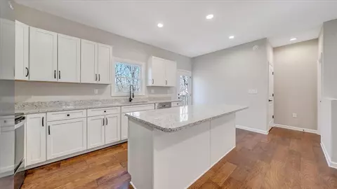 132 Chenault St, Buchanan, VA 24066 photo 10
