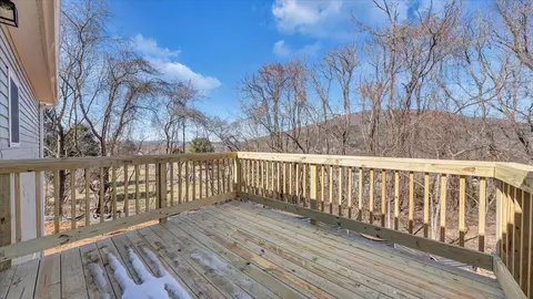 132 Chenault St, Buchanan, VA 24066 photo 20