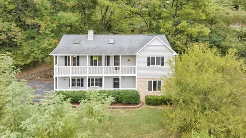 6141 Corntassel Ln, Roanoke, VA 24018