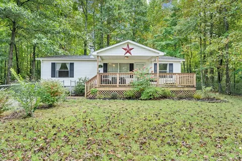 426 Ridge Oak Dr SE, Copper Hill, VA 24079