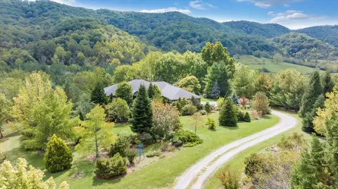 6750 Blacksburg Rd, Catawba, VA 24070