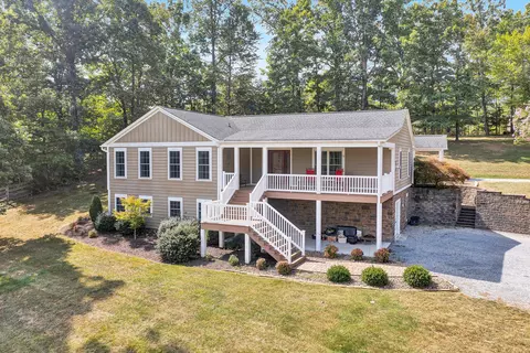 1208 Flaming Arrow Rd, Blue Ridge, VA 24064