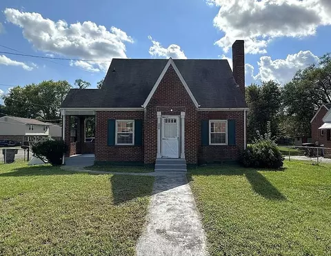 3226 Hillcrest Ave NW, Roanoke, VA 24012