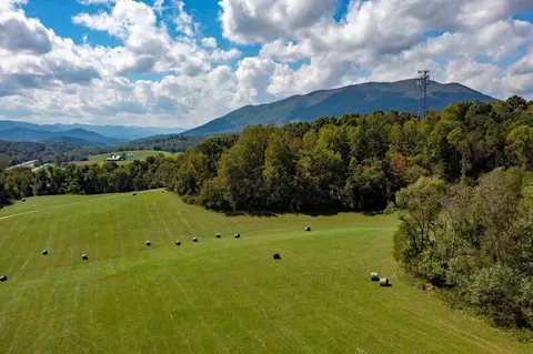 2655 Frontage Rd, Buchanan, VA 24066