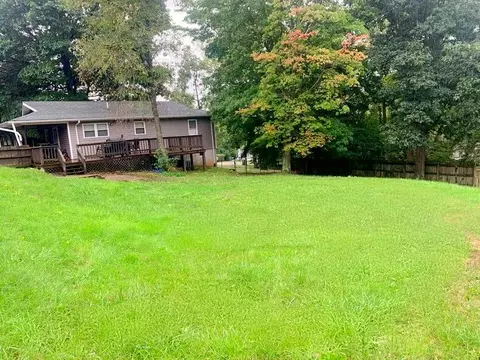 913 Rose Ln, Salem, VA 24153