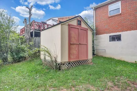 679 E Augusta Ave, Vinton, VA 24179 photo 12