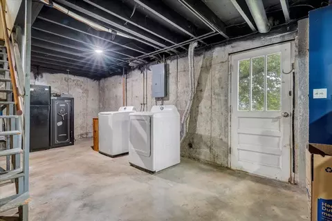679 E Augusta Ave, Vinton, VA 24179 photo 39