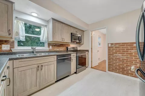 679 E Augusta Ave, Vinton, VA 24179 photo 21