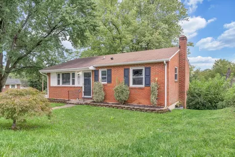 679 E Augusta Ave, Vinton, VA 24179 photo 4