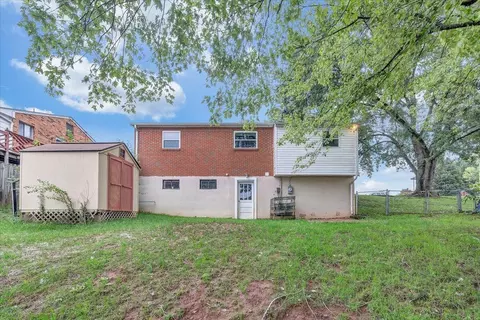 679 E Augusta Ave, Vinton, VA 24179 photo 7