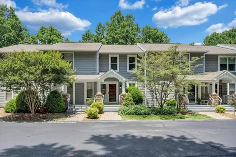 191 Shore Dr, Moneta, VA 24121