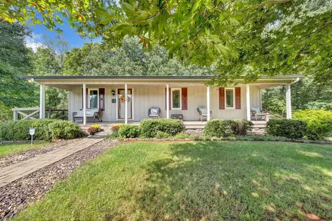 719 Lovely Valley Rd, Wirtz, VA 24184