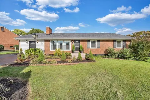240 Keesling Ave, Salem, VA 24153
