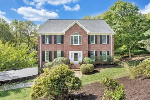 7556 Autumn Park Dr, Roanoke, VA 24018