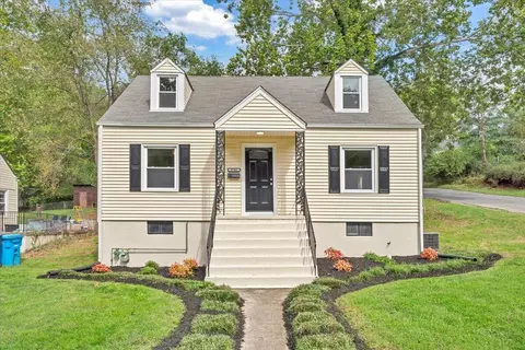 2701 Lansing Dr SW, Roanoke, VA 24015