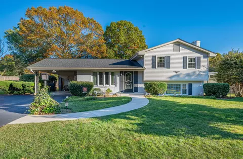 717 Clearwater Ave, Roanoke, VA 24019