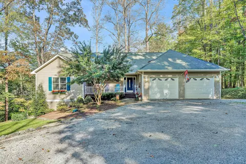 2370 Kemp Ford Rd, Union Hall, VA 24176