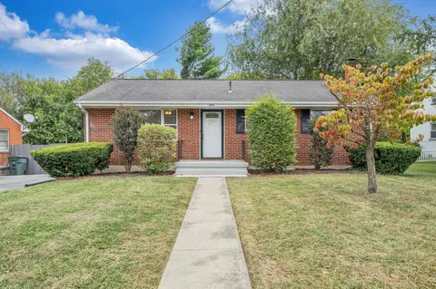 1416 Orchard Dr, Salem, VA 24153