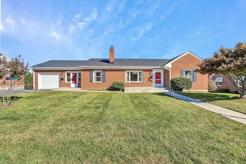 2725 Wilshire Ave SW, Roanoke, VA 24015