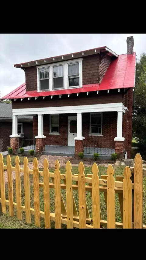 1110 Tazewell Ave SE, Roanoke, VA 24013