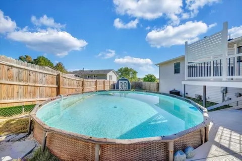 Exterior - 5609 Legate Dr, Roanoke, VA 24019 photo 13 of 18