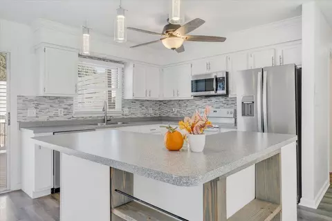 Kitchen - 5609 Legate Dr, Roanoke, VA 24019 photo 4 of 5