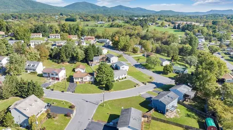 View/Area - 5609 Legate Dr, Roanoke, VA 24019 photo 8 of 20