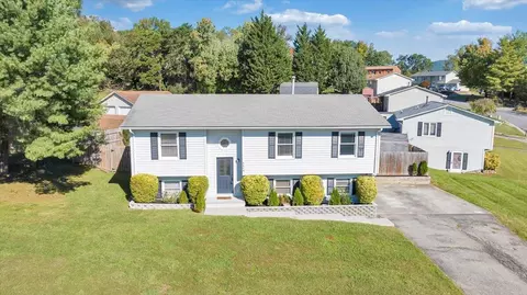 View/Area - 5609 Legate Dr, Roanoke, VA 24019 photo 1 of 20