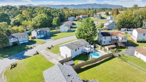 View/Area - 5609 Legate Dr, Roanoke, VA 24019 photo 4 of 20