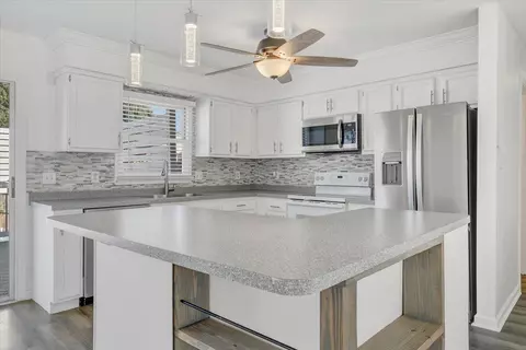 Kitchen - 5609 Legate Dr, Roanoke, VA 24019 photo 5 of 5