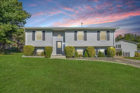 5609 Legate Dr, Roanoke, VA 24019