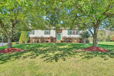 113 Aftons Meadow Rd, Vinton, VA 24179