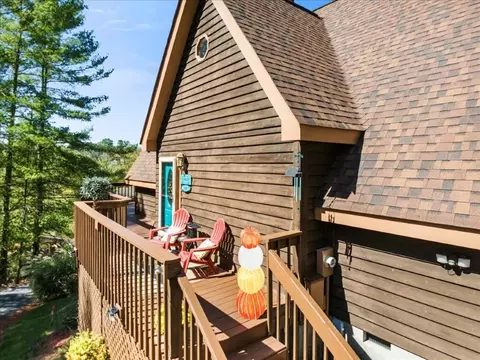 Exterior - 701 Cardinal Dr, Pulaski, VA 24301 photo 13 of 23