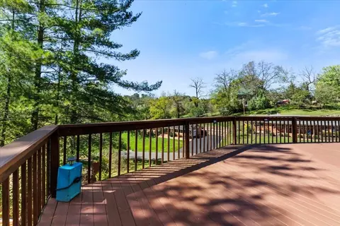 Exterior - 701 Cardinal Dr, Pulaski, VA 24301 photo 2 of 23