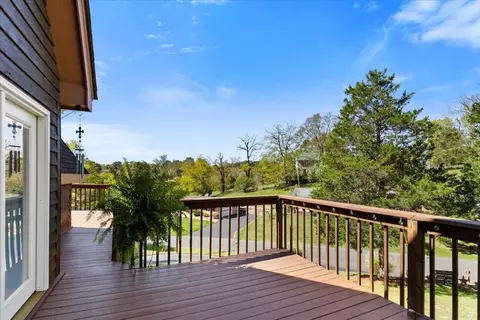 Exterior - 701 Cardinal Dr, Pulaski, VA 24301 photo 6 of 23