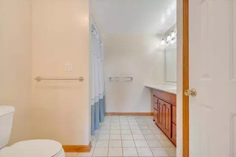 Bath - 1775 Dickerson Rd, Goodview, VA 24095 photo 3 of 5