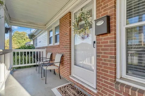 527 Wingfield Ave NE, Roanoke, VA 24012 photo 3