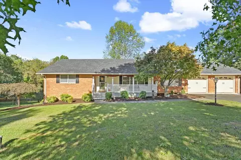 816 Brunswick Forge Rd, Troutville, VA 24175