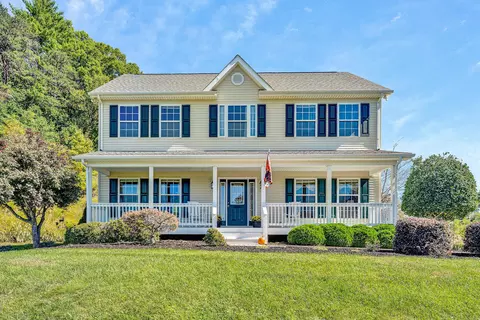 7580 Mt Chestnut Rd, Roanoke, VA 24018
