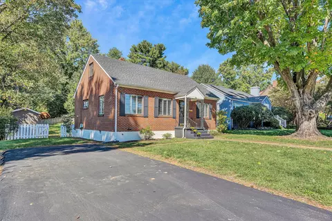 1735 Devon Rd SW, Roanoke, VA 24015 photo 2