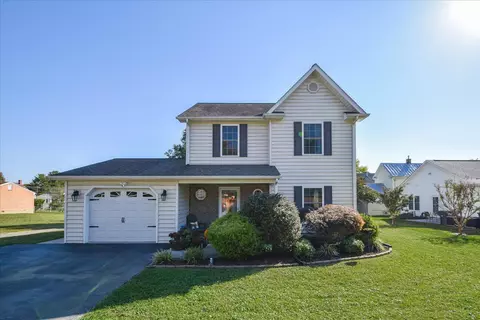 430 6th St, Salem, VA 24153