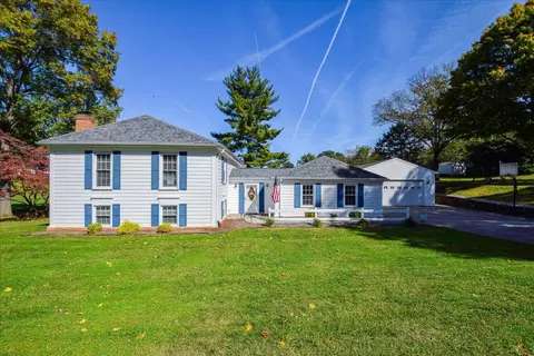 2618 Charing Cross Dr, Roanoke, VA 24018